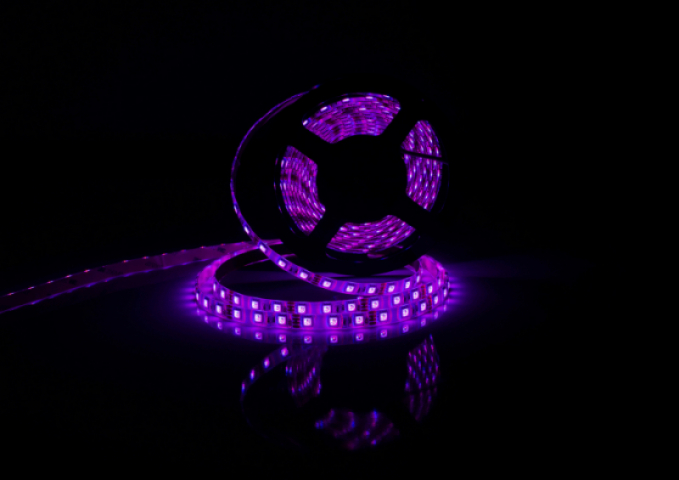 Perfectled ECO 60 LED/méteres 12 V-os beltéri RGB 5050 LED szalag