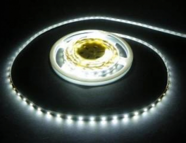 Perfectled Prémium 60 LED/méteres 12 V-os beltéri hideg fehér LED szalag 5 m/ tekercs