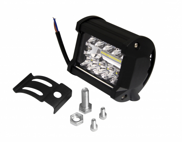 MasterLED Négyzet alakú  hideg fehér színhőmérsékletű  60 W-os munkalámpa/Off-Road terepjáró lámpa