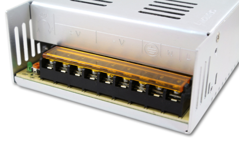 MasterLED 350 W-os beltéri tápegység  29 16 Amper  12V DC