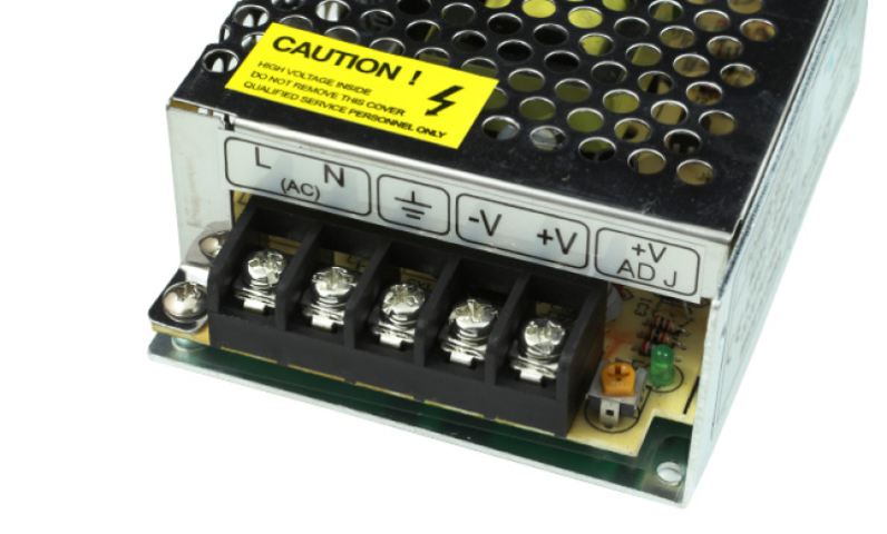 MasterLED 50 W-os beltéri tápegység  4 16 Amper  12V DC