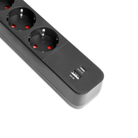 Videx Oncord fekete színű 4-es professzionális hosszabbító kapcsolóval  3m-es kábellel  1 x USB + 1 x USB-C