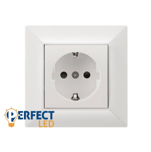 Fehér 2P+F földelt konnektor gyerekvédelemmel rugós