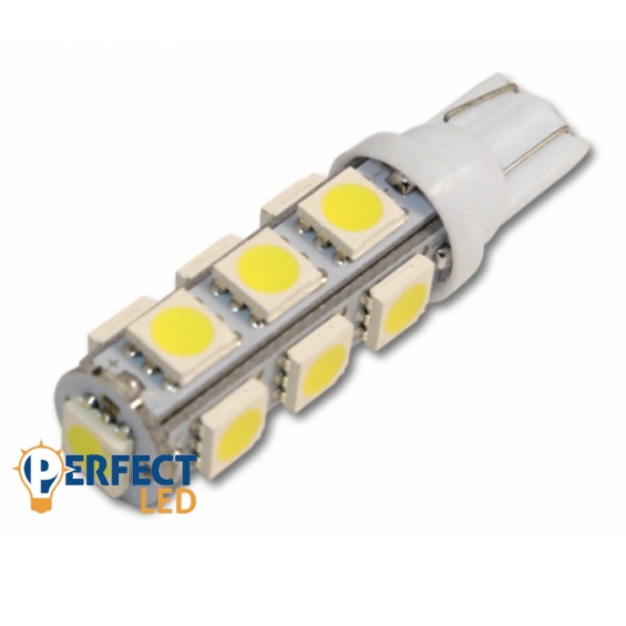 LED 12V T10 foglalatú 13 ledet tartalmazó autó izzó Hideg Fehér