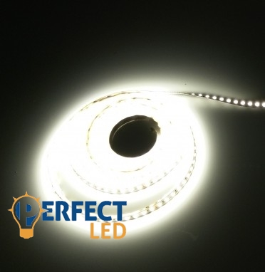 24V-os hideg fehér 26W beltéri LED szalag