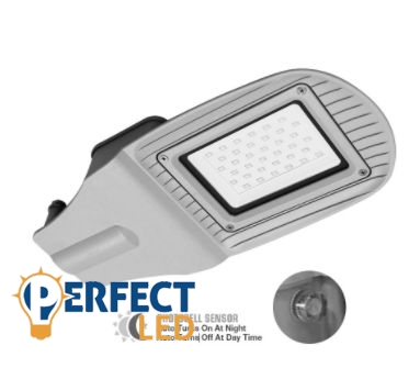 30W FÉNYÉRZÉKELŐS LED utcai közvilágítási lámpatest új dizájn természetes fehér