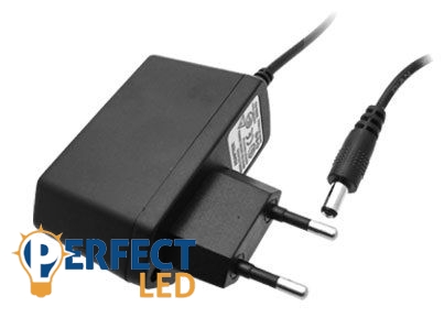 LED tápegység mûanyag házas, trafó mûanyag házzal 12V 12W (1A)