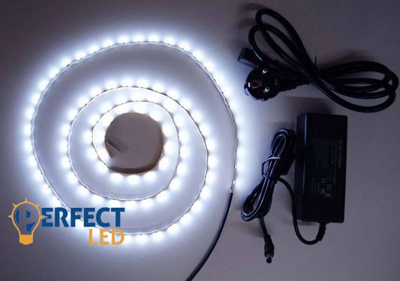 1m hideg fehér hangulatvilágítás 3528 60led/m beltéri LED szalag szett