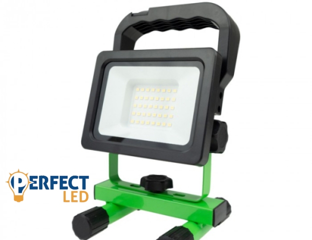 EcoLight 20 W-os natúrfehér hordozható LED reflektor újratölthető akkumlátorral