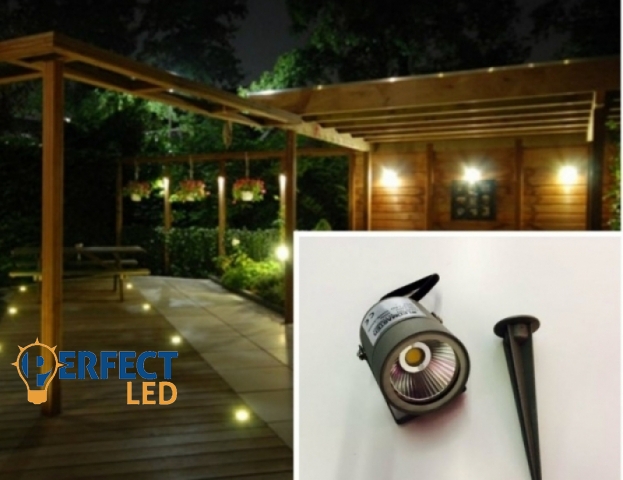 Perfectled Leszúrható ezüst kerti lámpatest beépíthető fényforrással