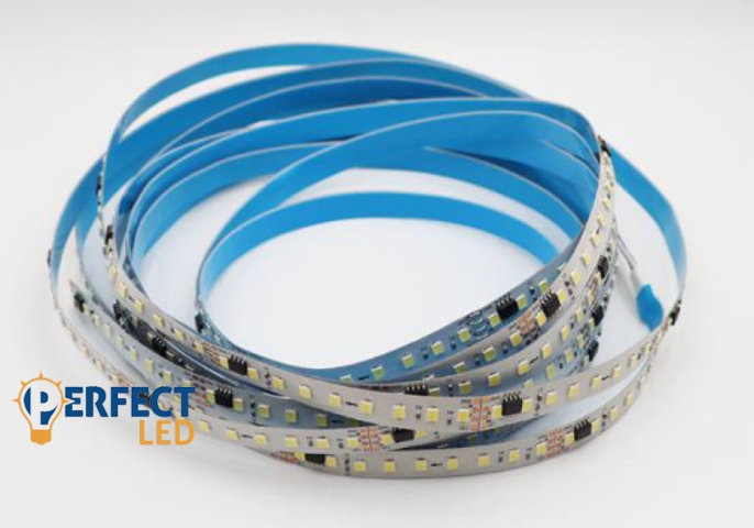 Perfectled Prémium Chase 120 LED/méteres 24 V-os beltéri meleg fehér LED szalag 10 m / tekercs