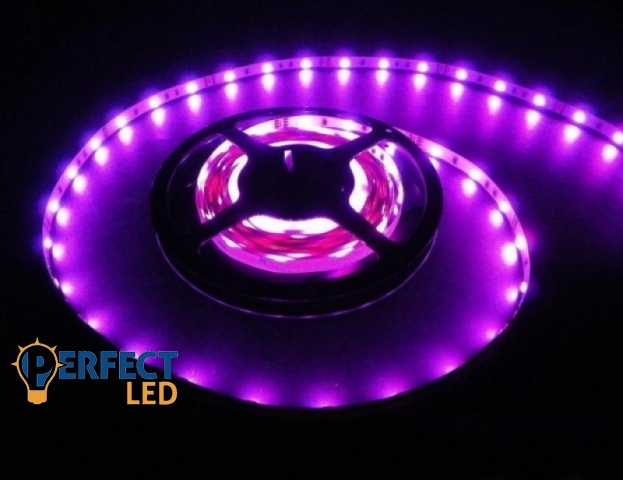 Perfectled Prémium 30 LED/méteres 12 V-os beltéri RGB 5050 LED szalag 5 m / tekercs