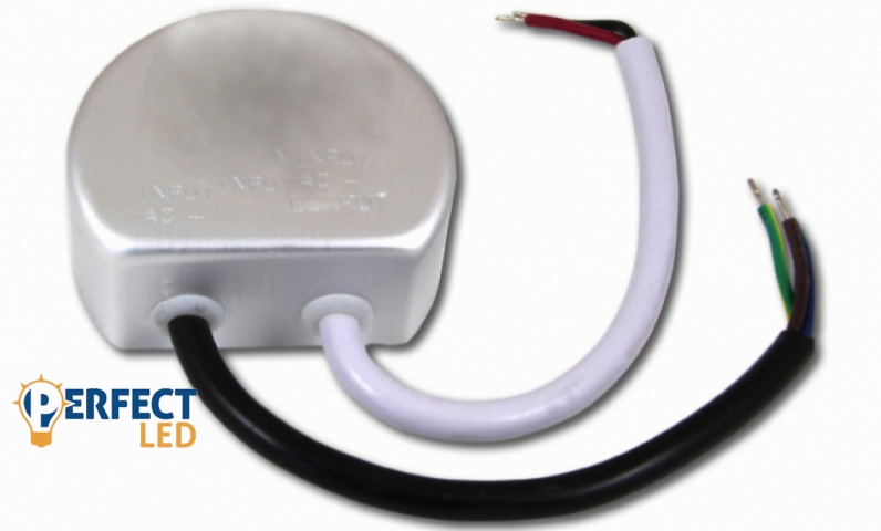 MasterLED 30 W-os vízálló tápegység 2.5 Amper 12V DC kör alakú