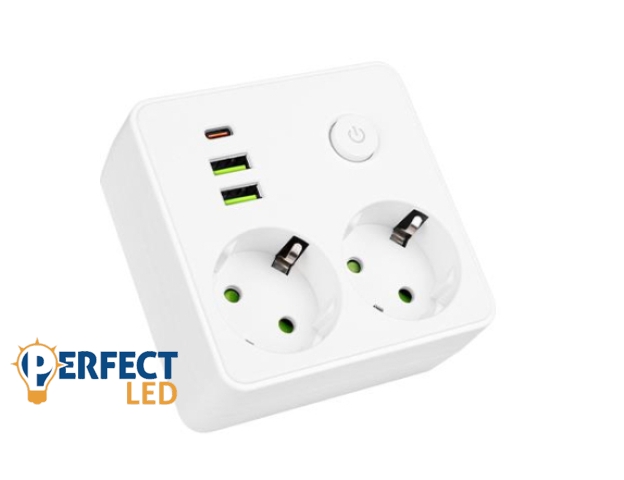 MasterLED Modi fehér színű 2-es hosszabító kapcsolóval 2 x USB-A 1x USB-C