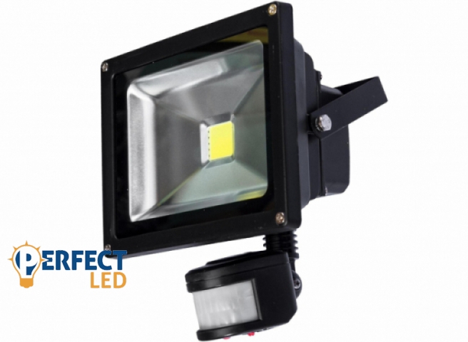 MasterLED Mozgásérzékelős led reflektor 50W hideg fehér