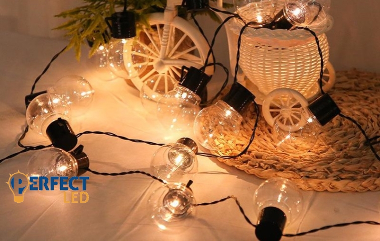 MasterLED Napelemes kerek alakú 20 LED-es 4 85 m hosszúságú girland