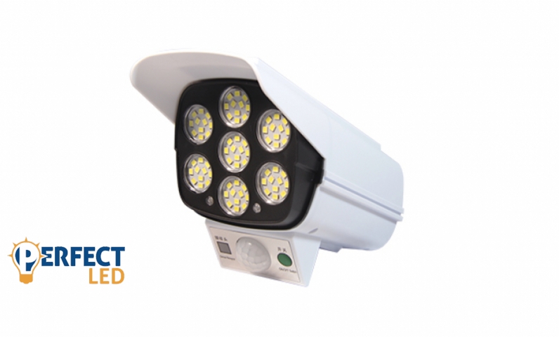 MasterLED Solar LED 8 W-os napelemes mozgásérzékelő álkamera