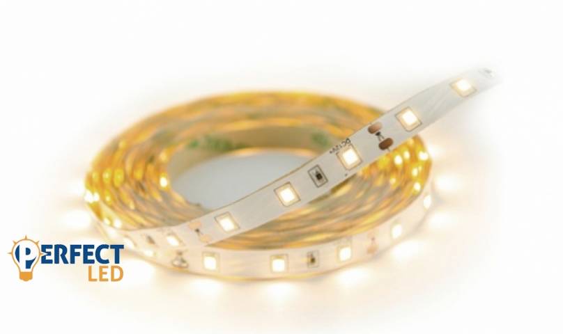 Strühm Late Led 60 Led/méteres 12 V-os beltéri meleg fehér led szalag 5 m / tekercs